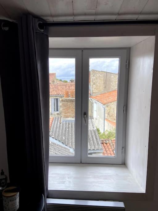 La Maison Du Dauphin Marans  Esterno foto