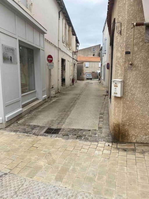 La Maison Du Dauphin Marans  Esterno foto