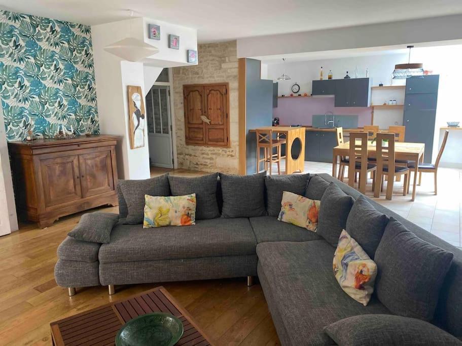 La Maison Du Dauphin Marans  Esterno foto